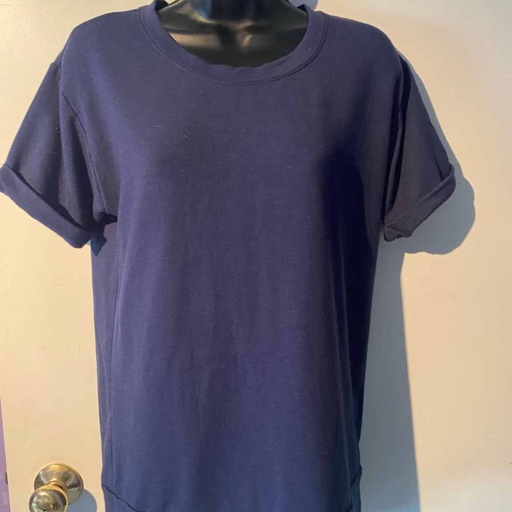 Under Armour Blue Short Sleeve Sweatshirt Size large